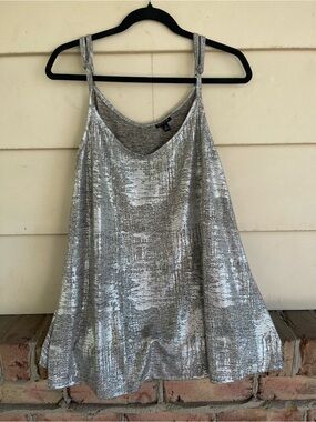 Torrid Silver Shimmer Tank Top size 2 or 2 xl